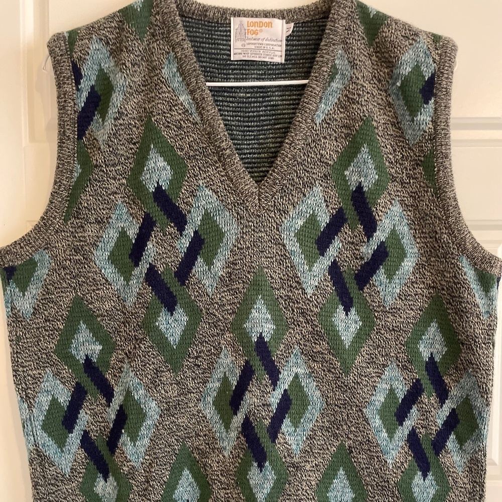 London Fog men’s sweater vest size medium